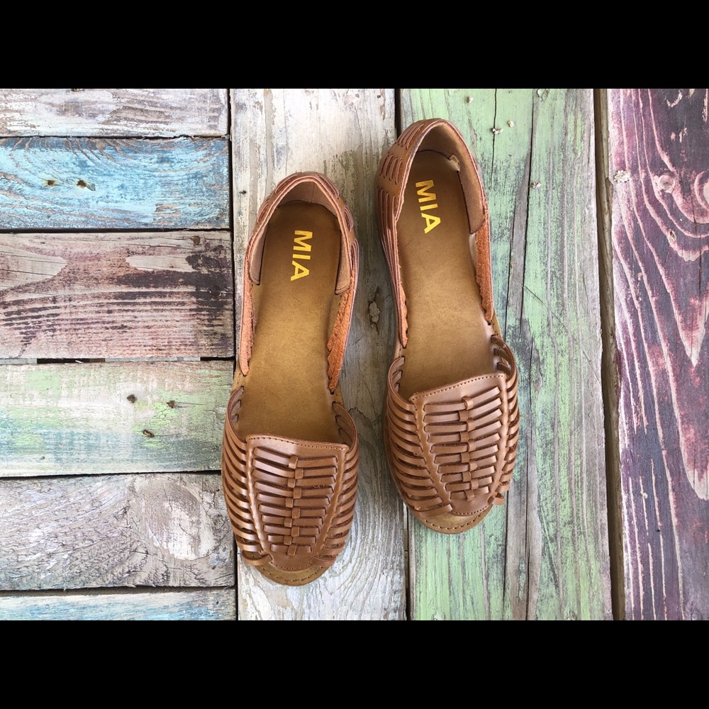 Mia flat huarache sandals - never worn